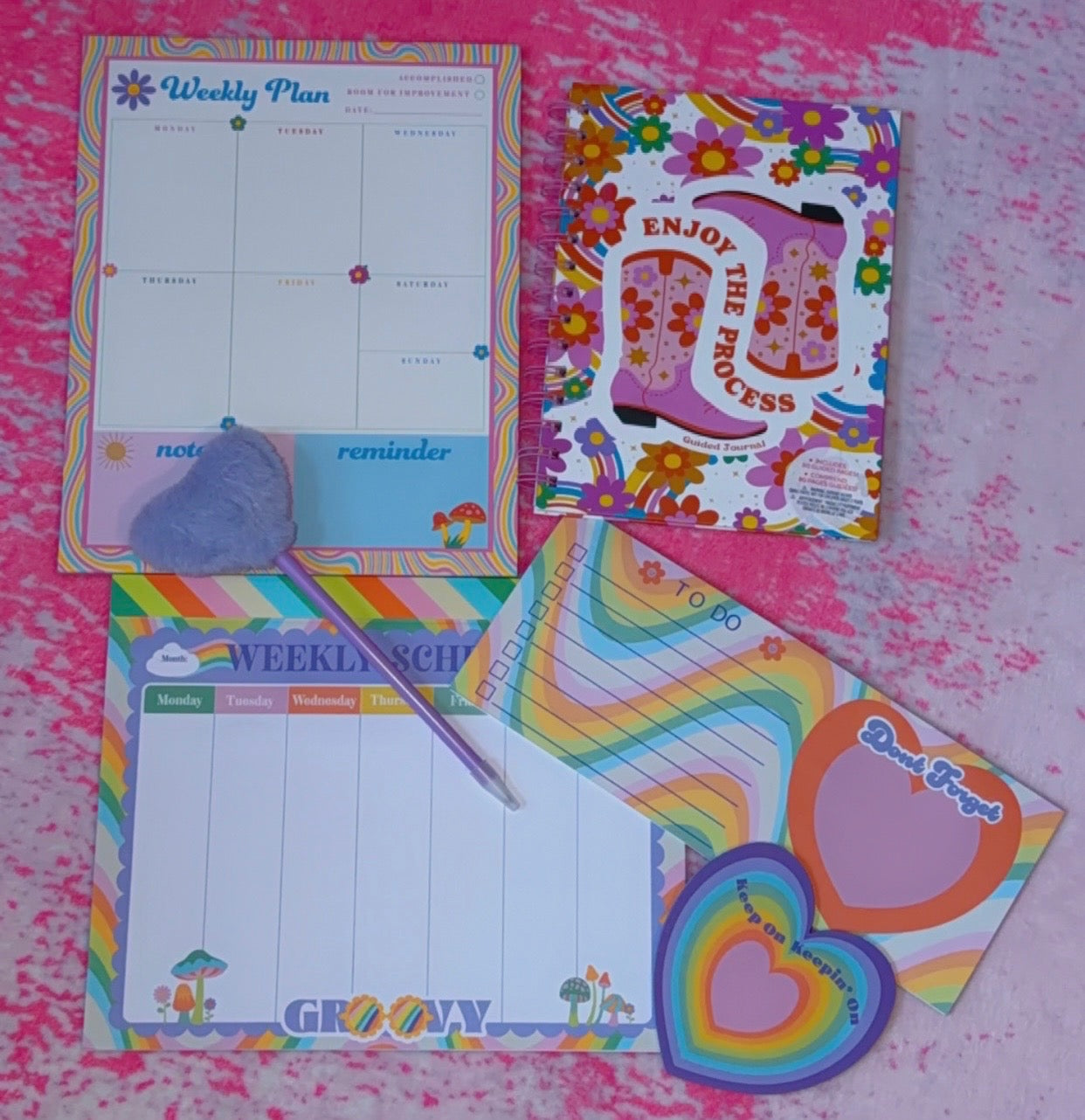 STATIONARY ON THE AVE🎀